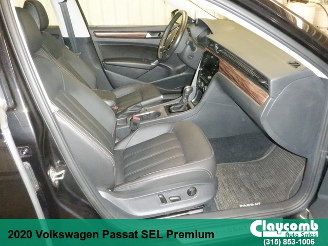 2020 Volkswagen Passat SEL Premium