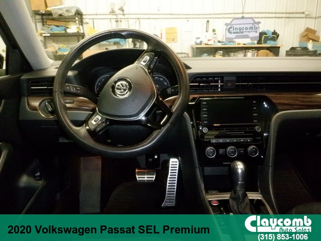 2020 Volkswagen Passat SEL Premium
