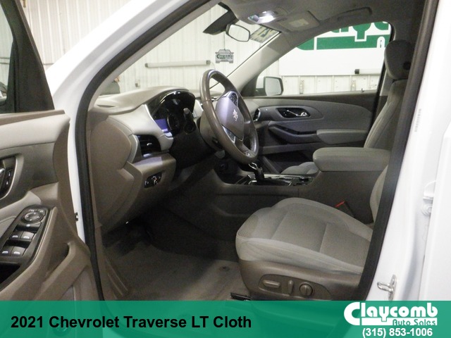 2021 Chevrolet Traverse LT Cloth 