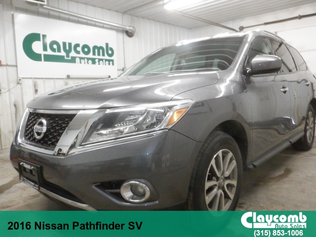 2016 Nissan Pathfinder SV